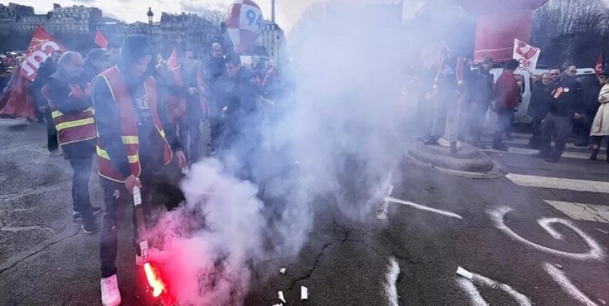 فرنسا.. أعمال عنف واعتقالات خلال احتجاجات ضد نظام التقاعد في ساحة الكونكورد