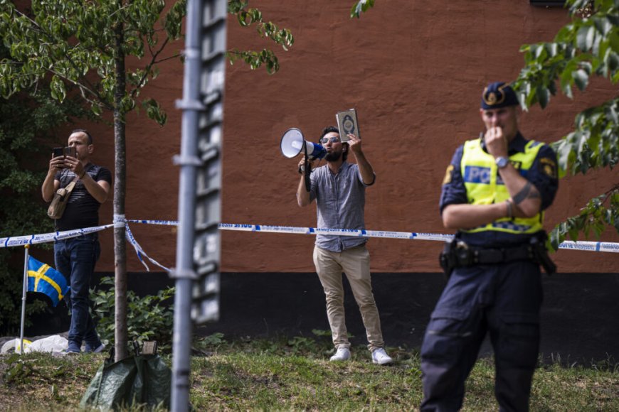 فعلٌ مخزٍ ممنهج ضد المسلمين برعاية السويد