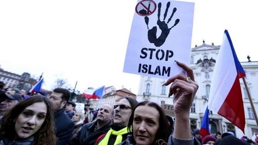 عنف اليمين المتطرف ضد الإسلام
