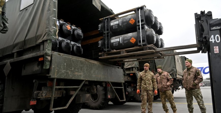 مسؤول سابق في «البنتاغون»: الأسلحة المقدمة إلى كييف تنتهي في السوق السوداء