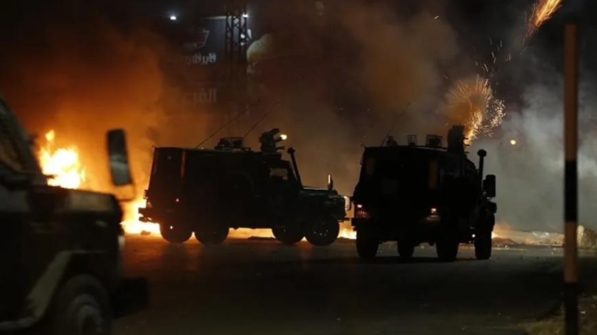 قوات الاحتلال تقتحم عدة بلدات في الضفة.. واشتباكات عنيفة وسط مدينة جنين