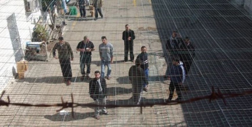 6330 أسيرا فلسطينيا في سجون الاحتلال منذ 7 “أكتوبر”