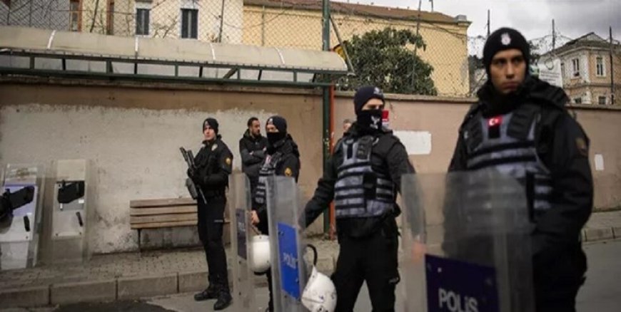 الشرطة التركية تعلن انتهاء أزمة احتجاز الرهائن في شركة أمريكية بتركيا وتعتقل محتجزهم