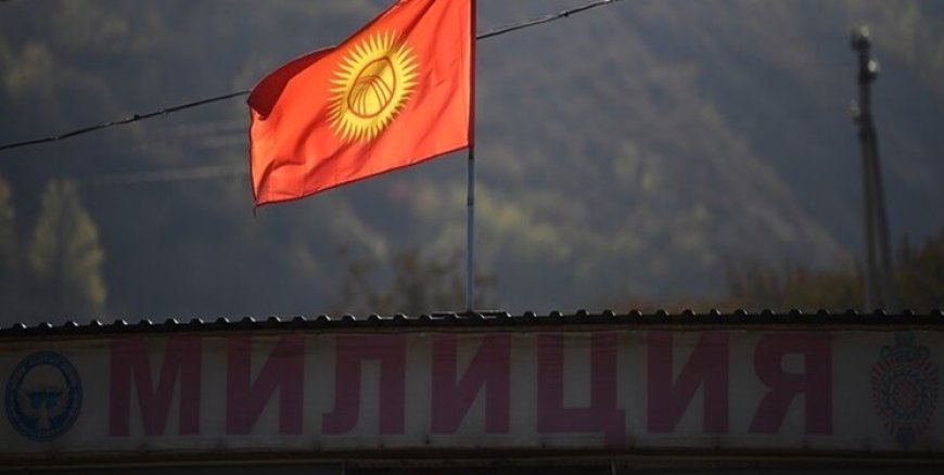 رئيس قرغيزستان يطالب واشنطن بعدم التدخل في شؤون بلاده