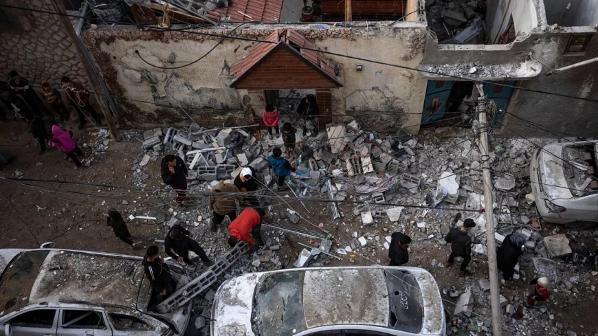 مذبحة إسرائيلية في رفح: 100 شهيد وتدمير منازل ومساجد