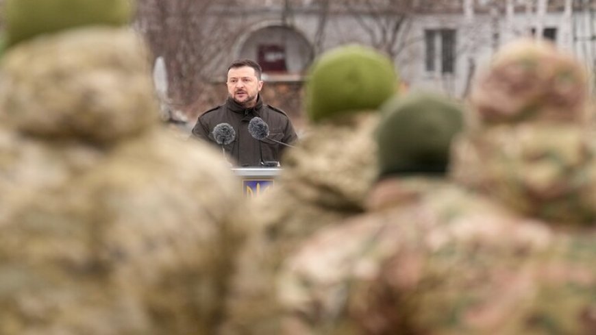 بيسكوف: المخابرات الأمريكية تنشط في أوكرانيا حتى من قبل 2014 ودربتهم على التخريب ضد روسيا