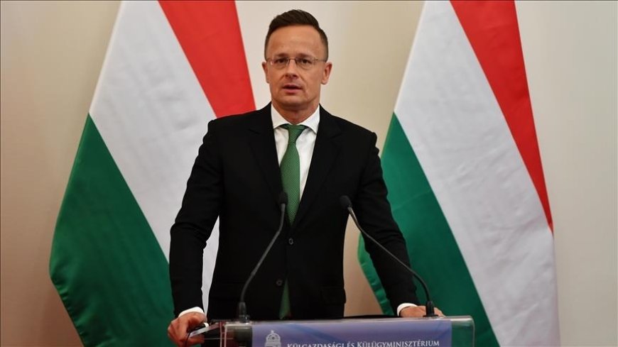 هنغاريا: "الناتو" ملتزم بقراره عدم التدخل في صراع أوكرانيا