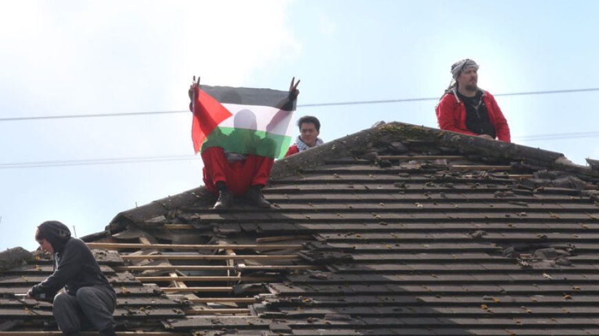 بريطانيا.. ناشطون يحطمون مصنع أسلحة يدعم إسرائيل