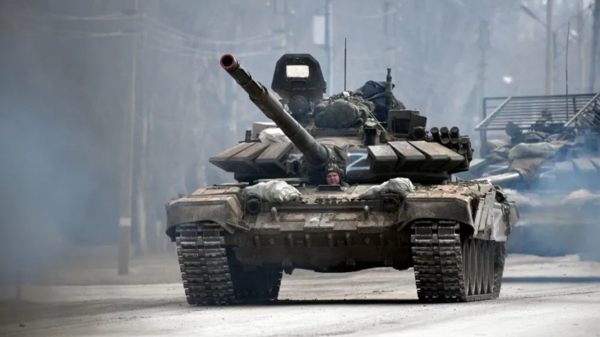 "فورين بوليسي": أوكرانيا تعاني نقصاً في القذائف المدفعية.. وروسيا تتفوق